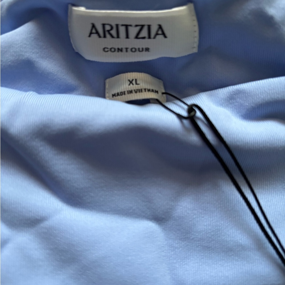 NWT Aritzia Original Contour Squareneck Bodysuit - Picture 3 of 3